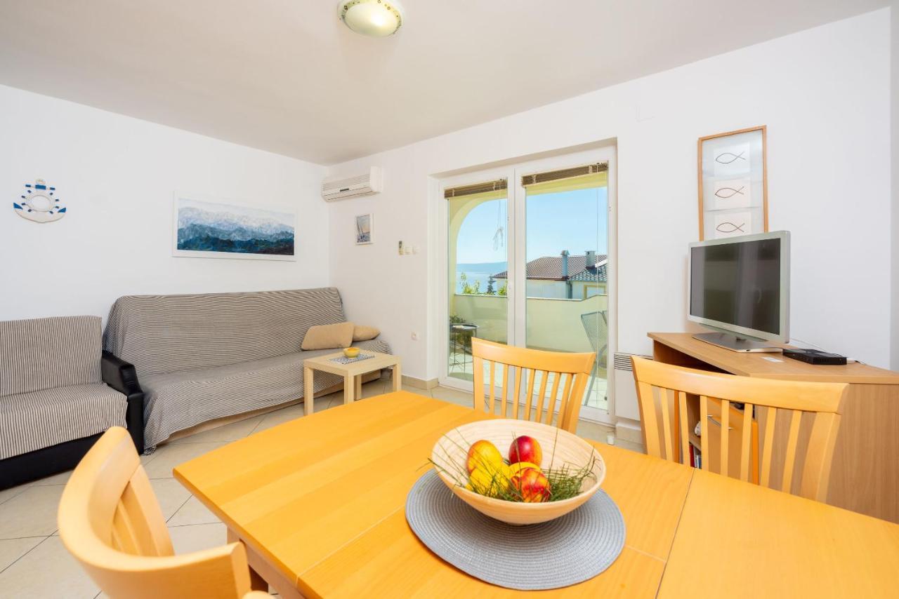 Apartments Petak Dramalj Exteriér fotografie